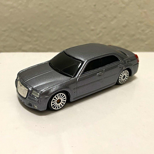 Maisto chrysler 300c hemi - maisto, 1:64
