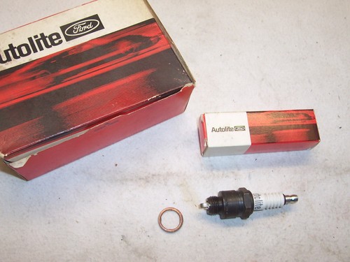 Racing spark plug set - plug, 1959